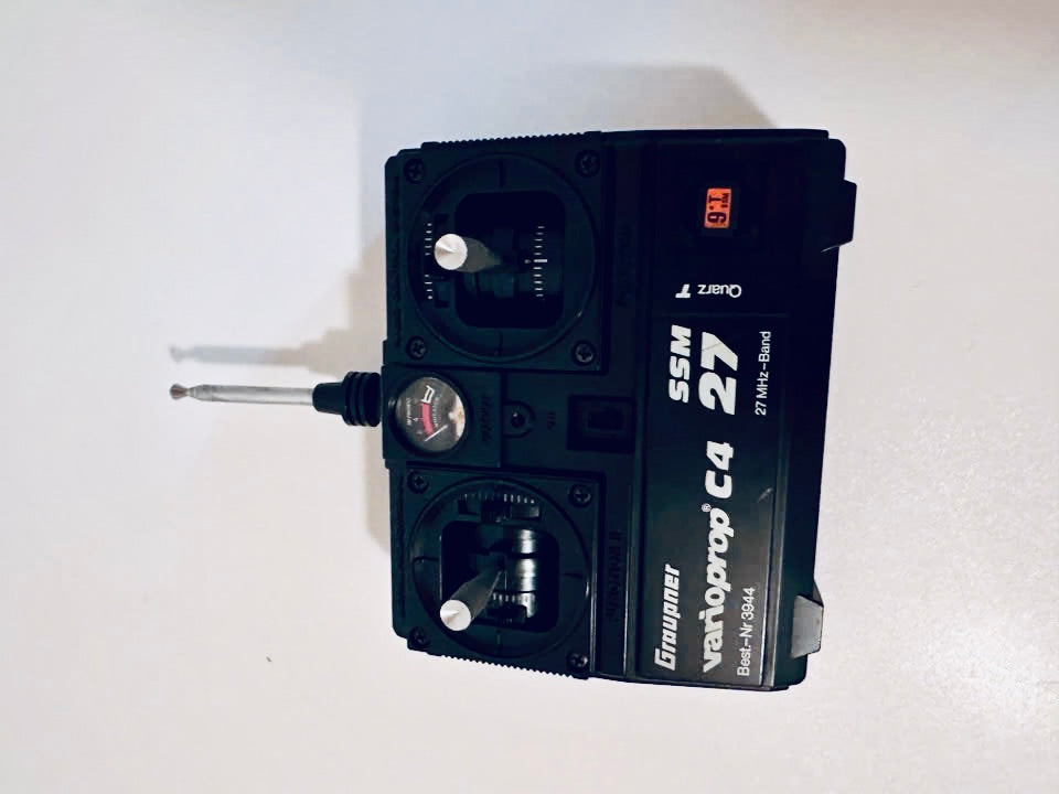 Graupner Fairlady 240 Z - Radio C4 d'Origine