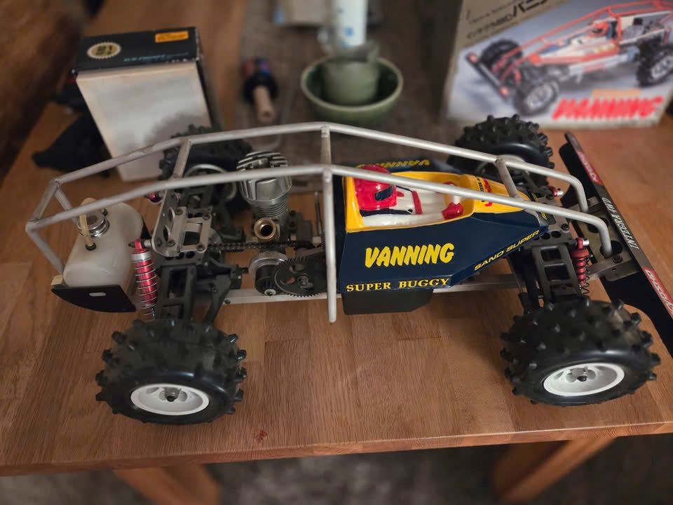 Voiture RC Kyosho 4x4 Integra (1986)