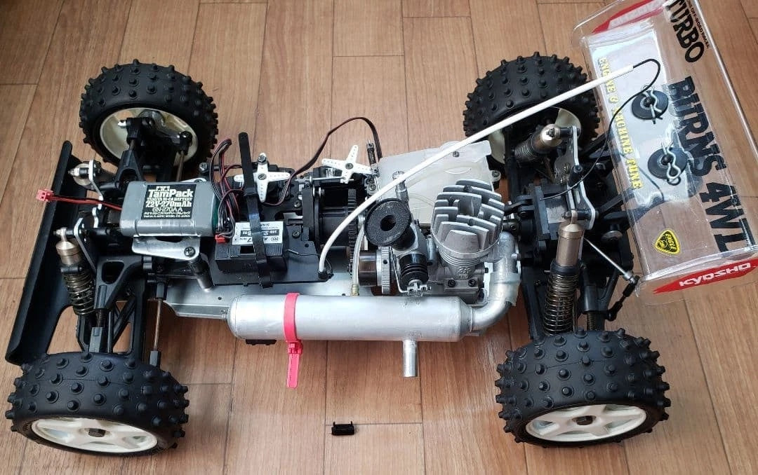 Kyosho Turbo Burns 1/8 Buggy Moteur OS MAX 21 RF