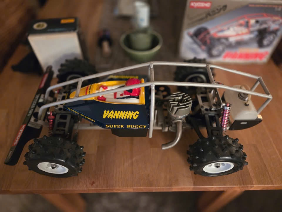 Voiture RC Kyosho 4x4 Integra (1986)
