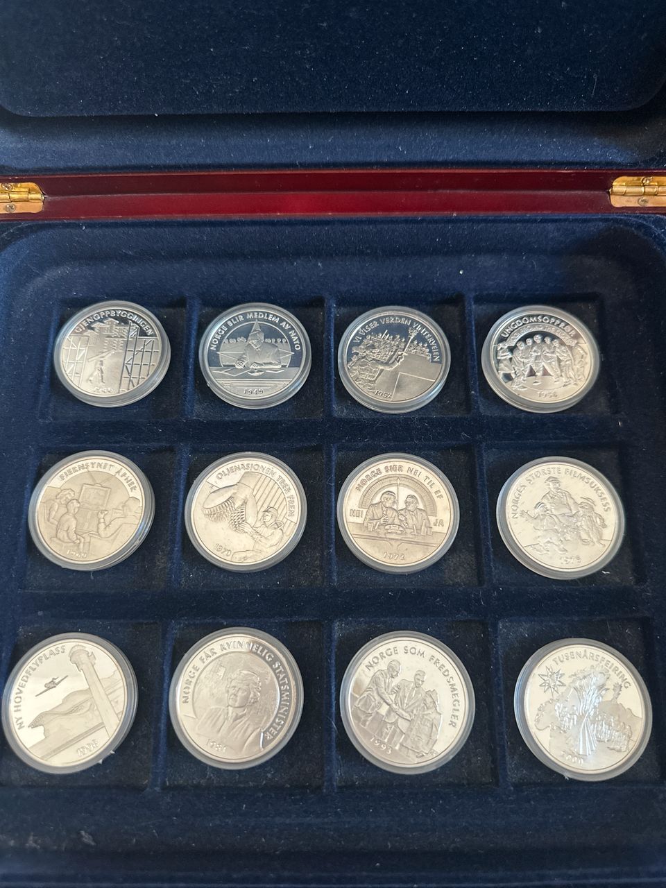 Collection 24 Médailles Norvégiennes Argent 925 – Certificats inclus