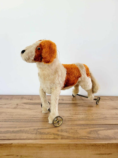 Chien à Tirer Antique Mohair (13")