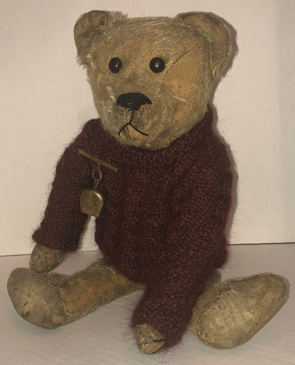 "Arthur" Ours Antique (13")