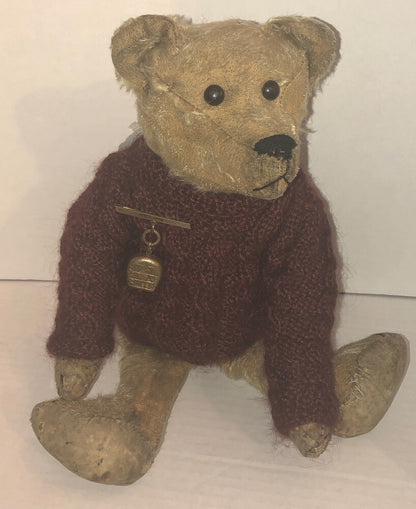 "Arthur" Ours Antique (13")