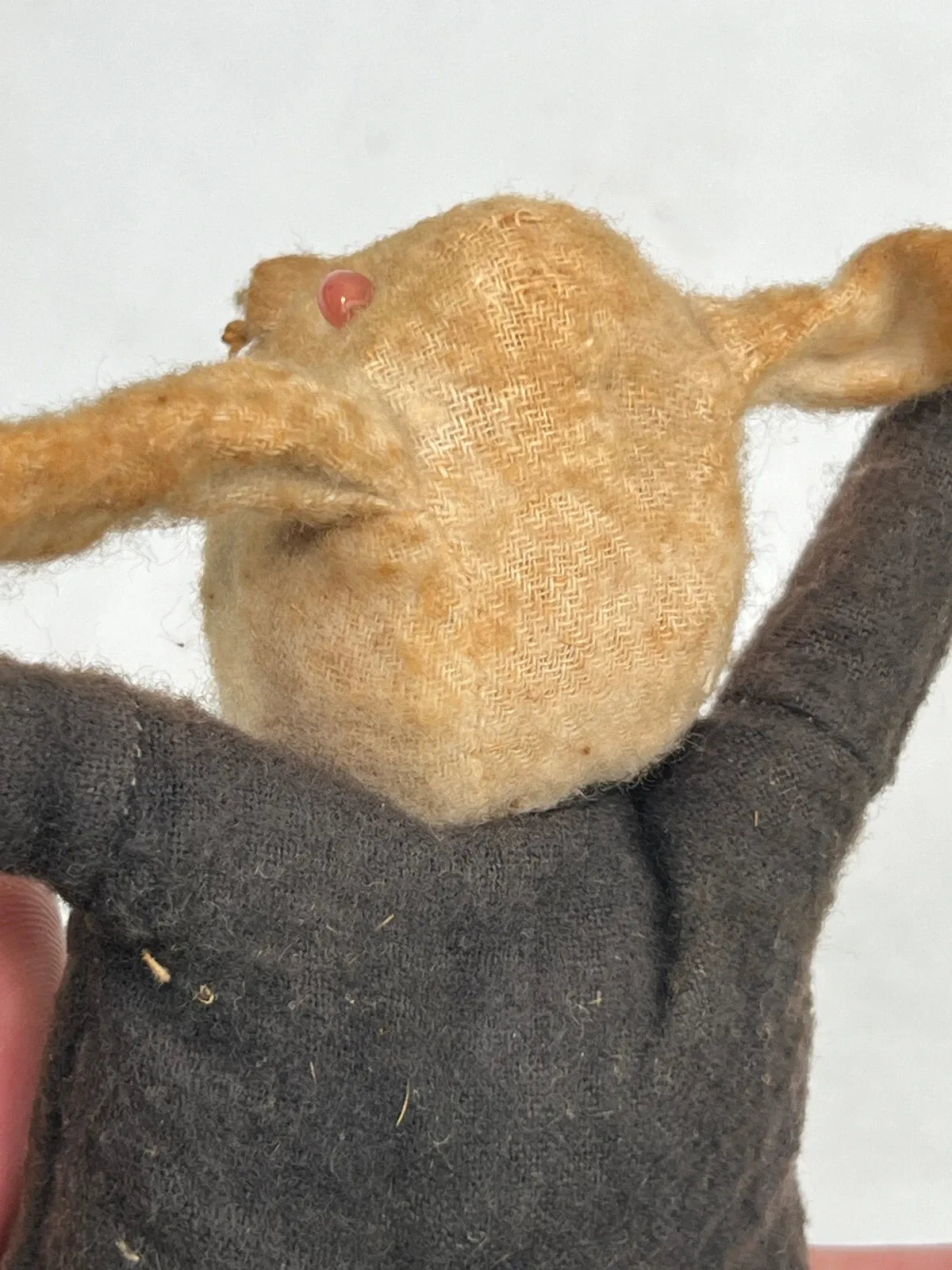 Lapin en Peluche Paille c.1900