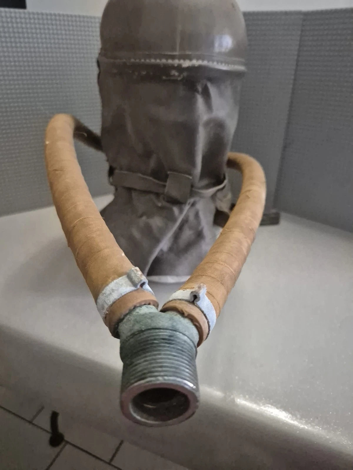Rare Casque Masque à Gaz Pompier Militaire