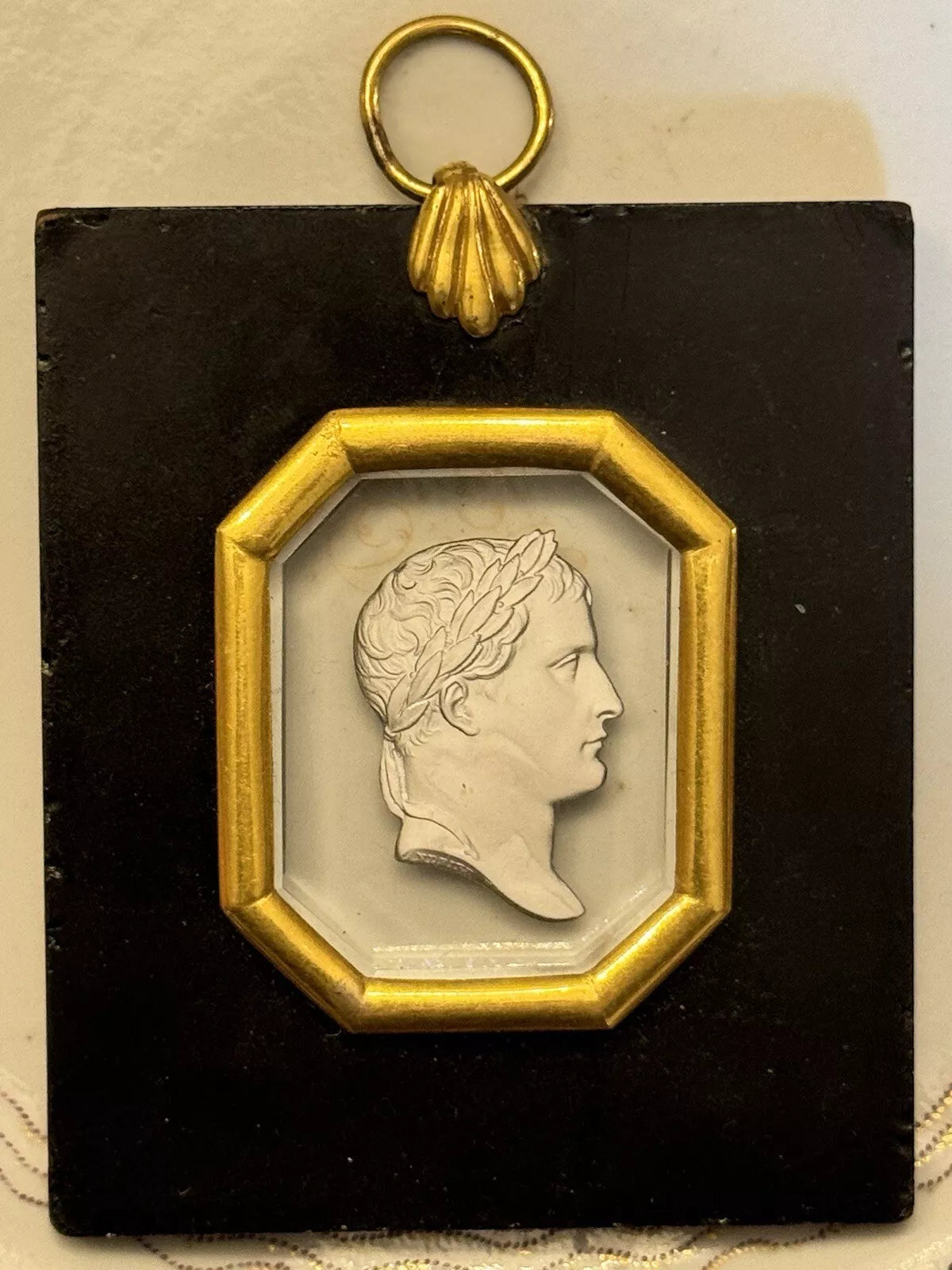 Rare Profil de Napoléon Empire – L'Escalier de Cristal