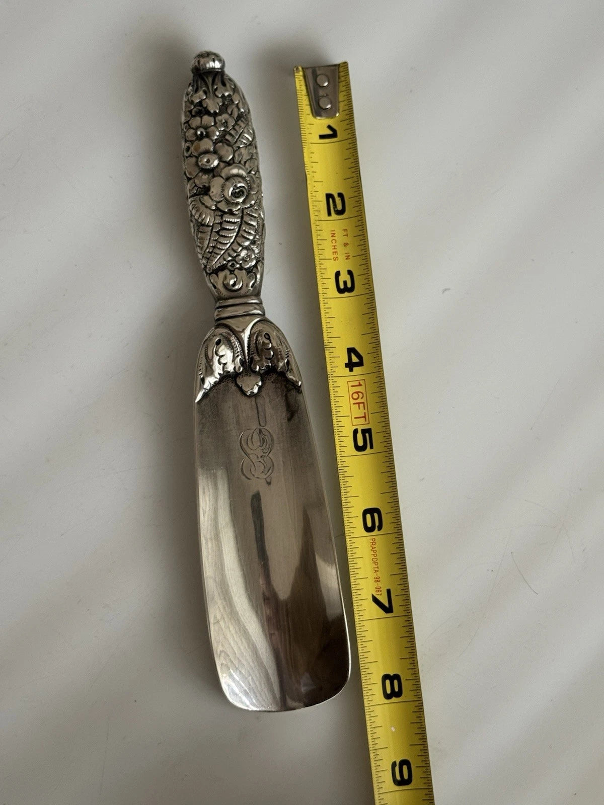 Chausse-Pied Tiffany & Co Sterling Argent Repoussé Floral