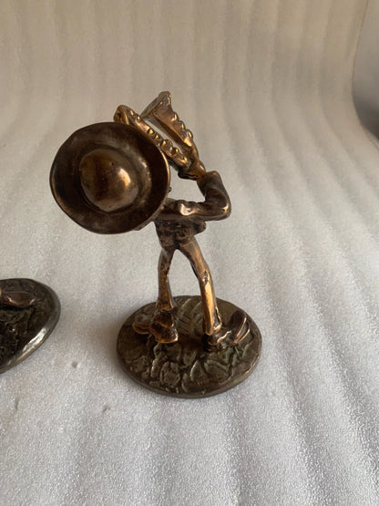 Lot de Deux Sculptures en Bronze Signées LOHE