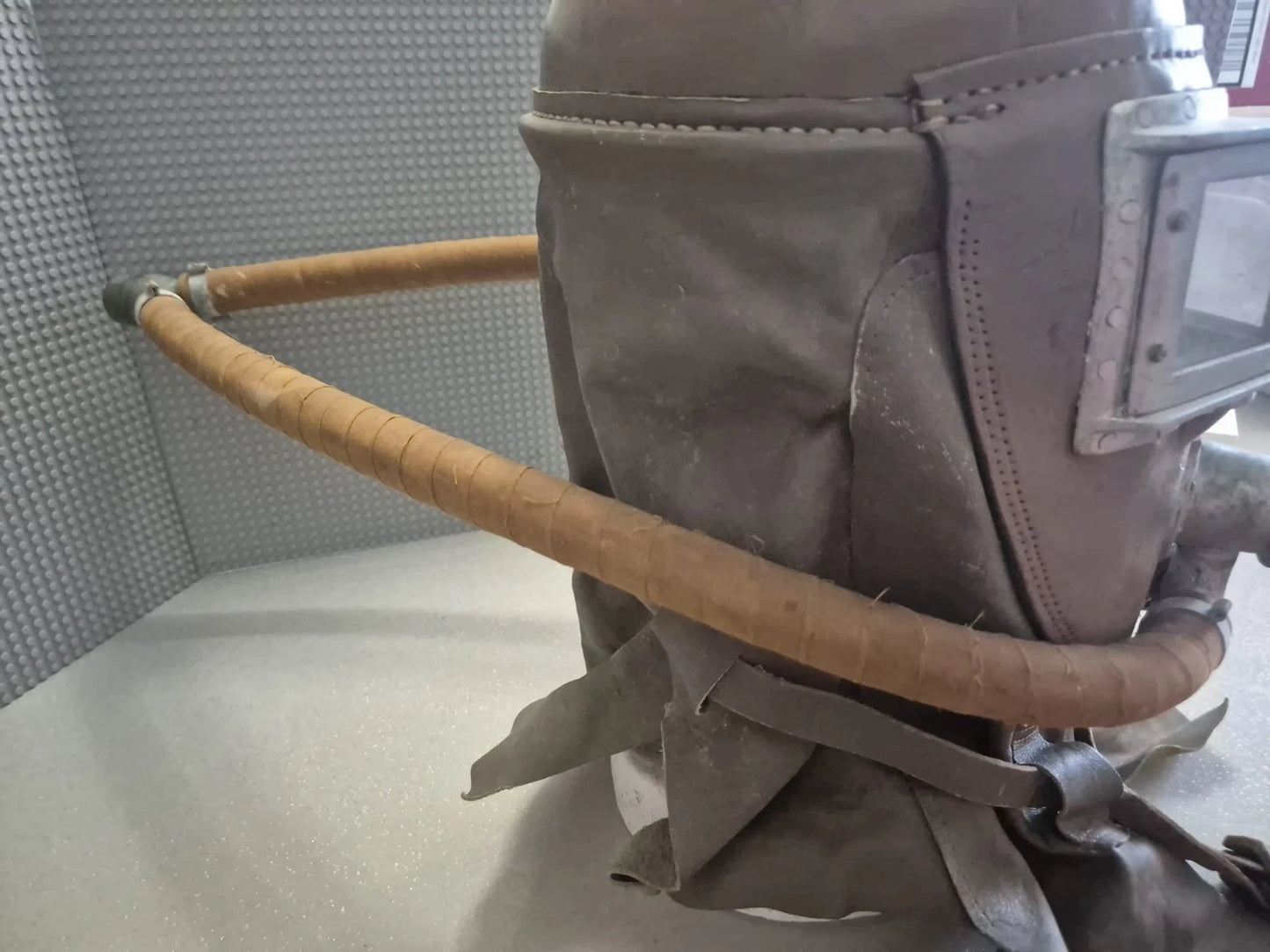 Rare Casque Masque à Gaz Pompier Militaire