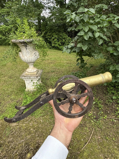 Canon Miniature en Bronze et Fer – Travail de Maîtrise, vintage