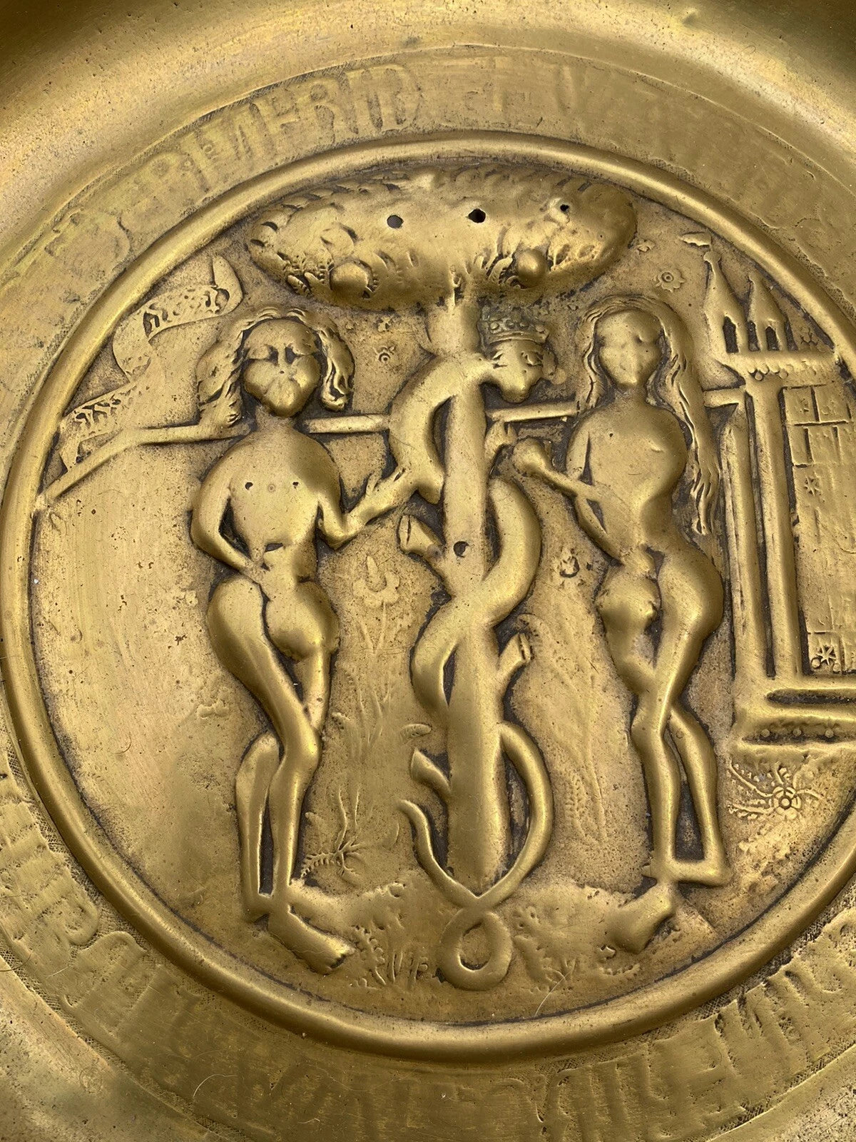 Plat de Quête en Laiton – Adam et Ève – XVIIe siècle