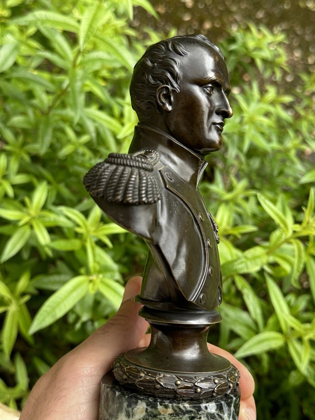 Buste de Napoléon en Bronze – Patine Brune – Époque Empire