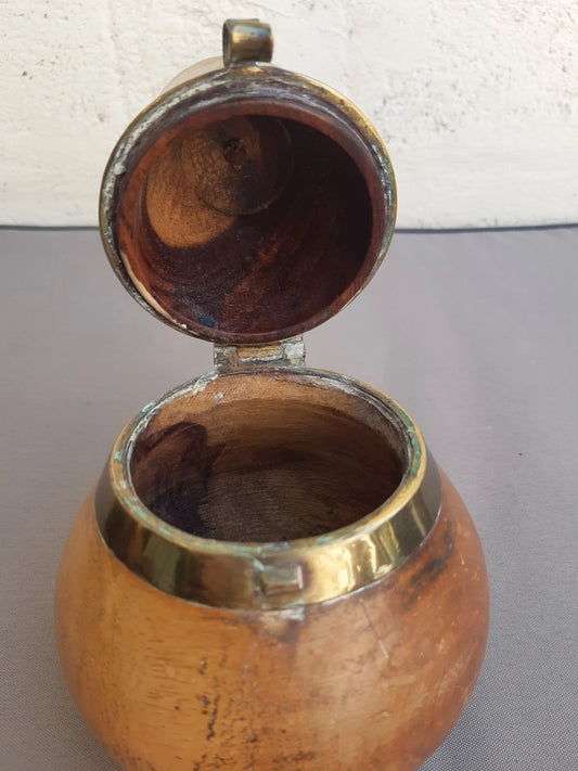 Rare Boîte à Thé en Bois Fruitier — Forme de Poire