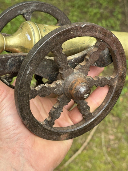 Canon Miniature en Bronze et Fer – Travail de Maîtrise, vintage