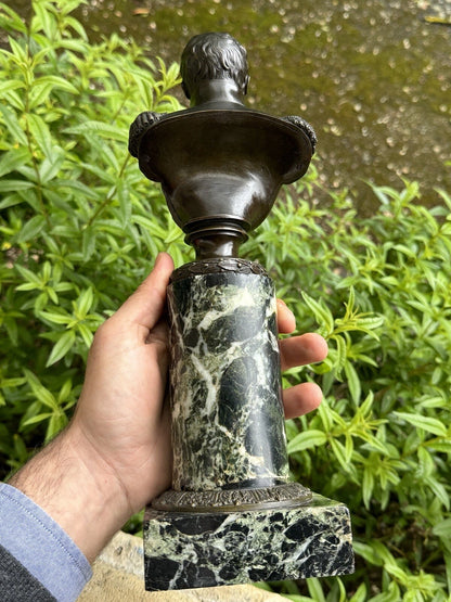 Buste de Napoléon en Bronze – Patine Brune – Époque Empire