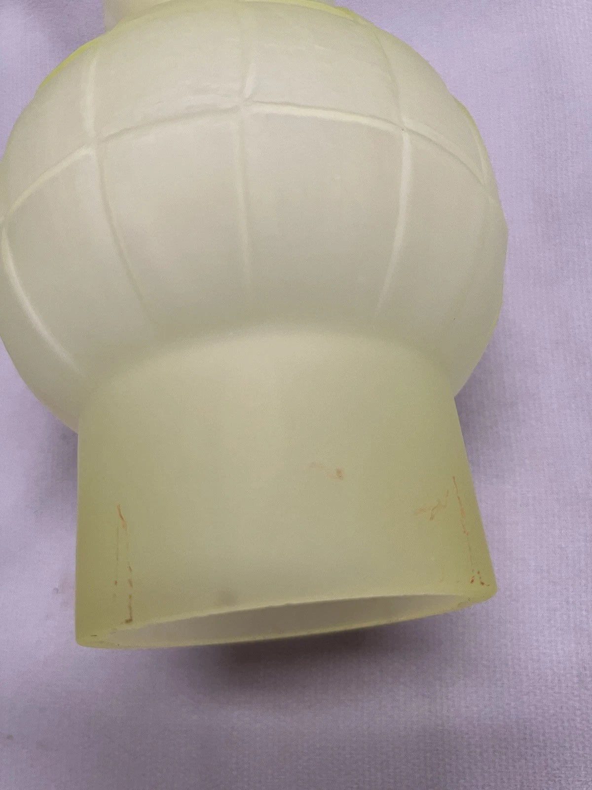 Rare lampe à pétrole Art Viking – Verre satiné uranium crème