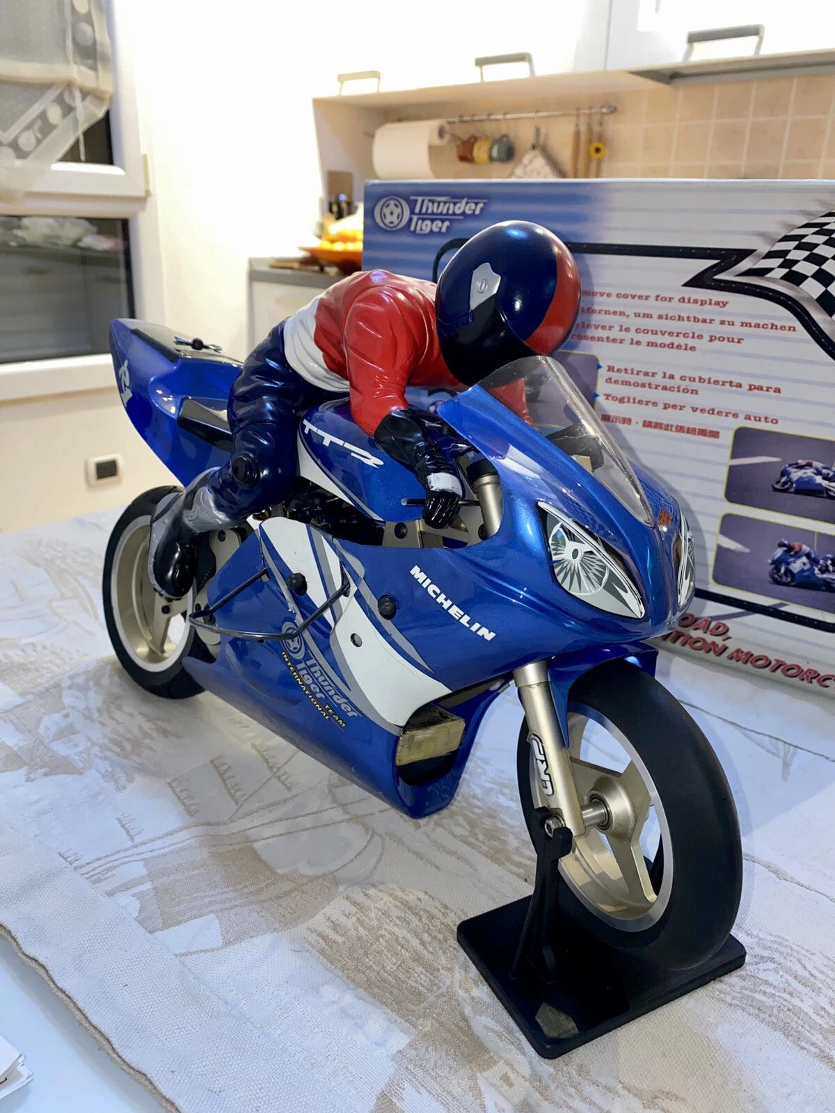 Moto RC 1/5 Thunder Tiger FM-1E Yamaha R1