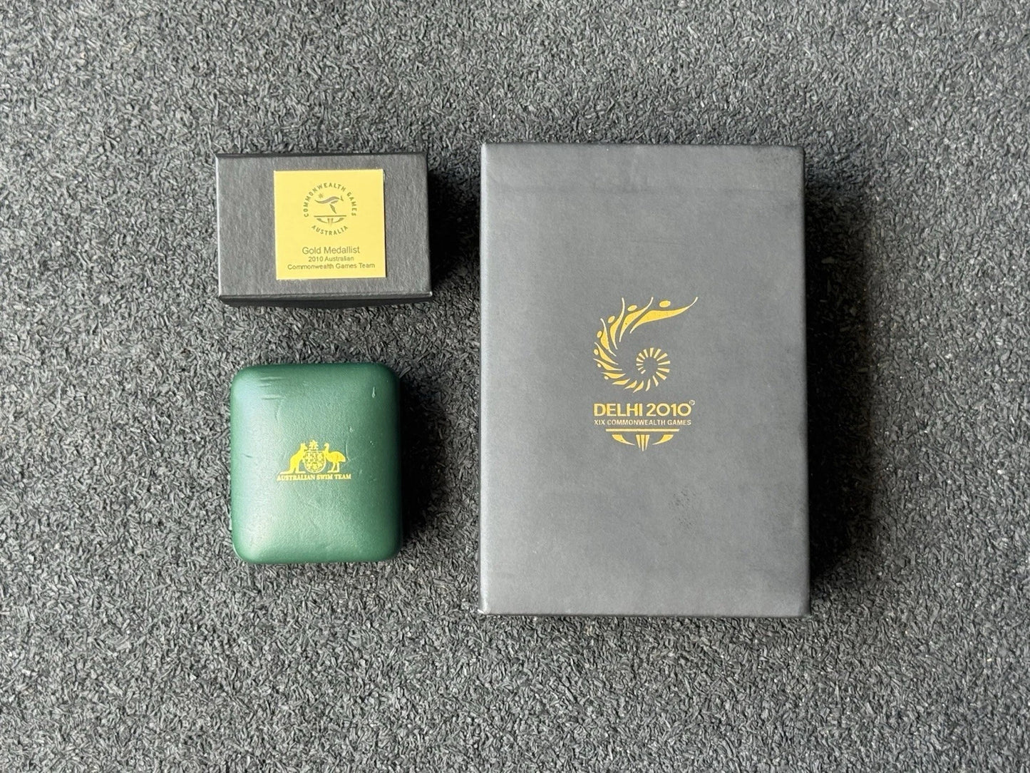 Medaille Or Geoff Huegill Delhi 2010 Commonwealth Games – Lot 3 pièces